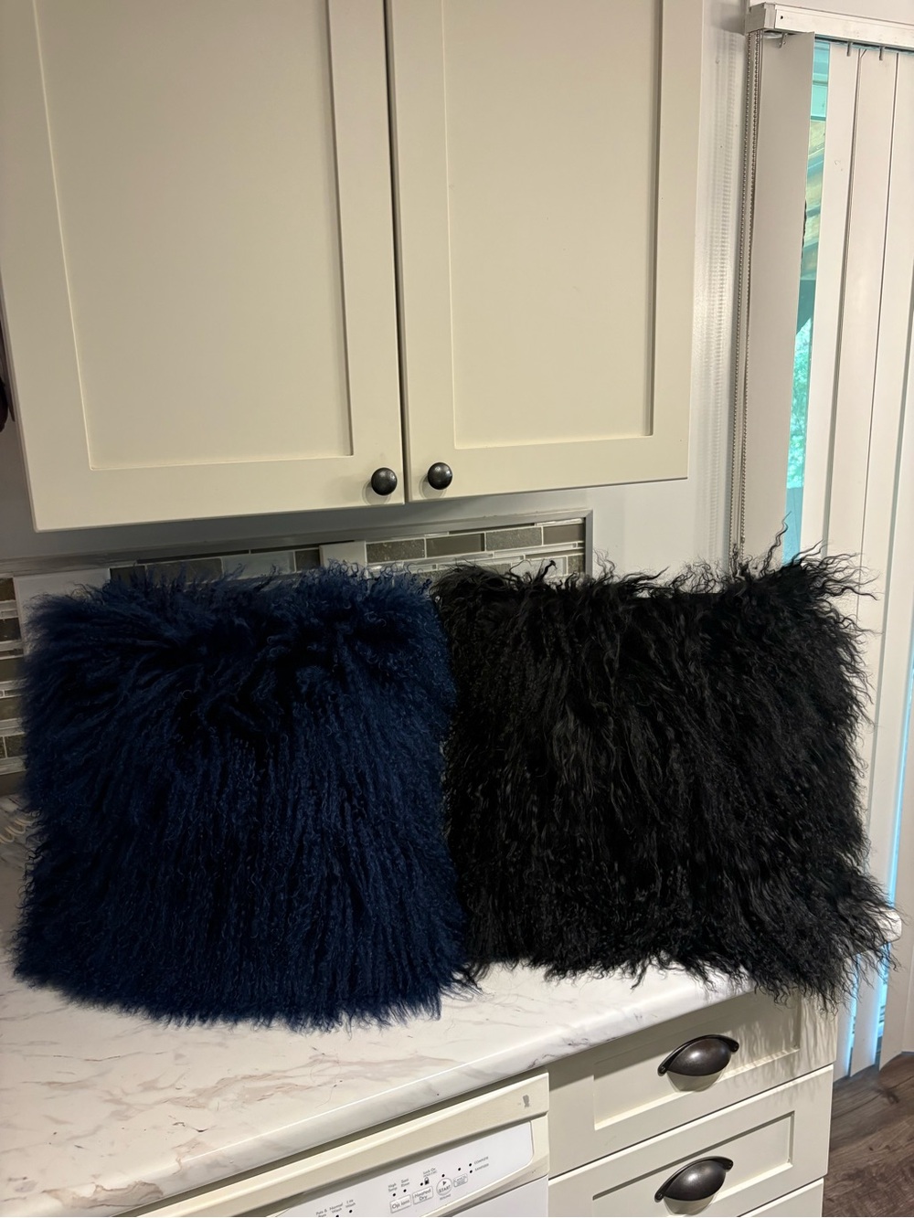 Mongolian sheep skin throw pillows Authentic Sheep Wool 16x16